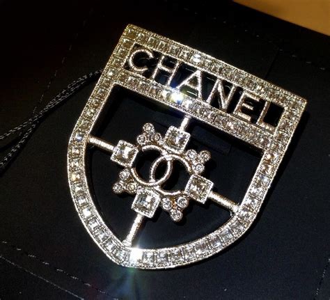 fake chanel brooch|does chanel have fraud site.